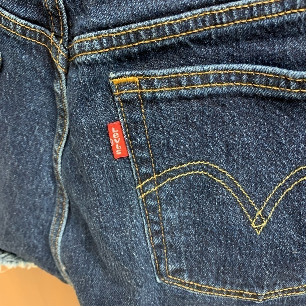 Levi’s 501 red tag high waist button fly denim cut off shorts W27 - Picture 5 of 6